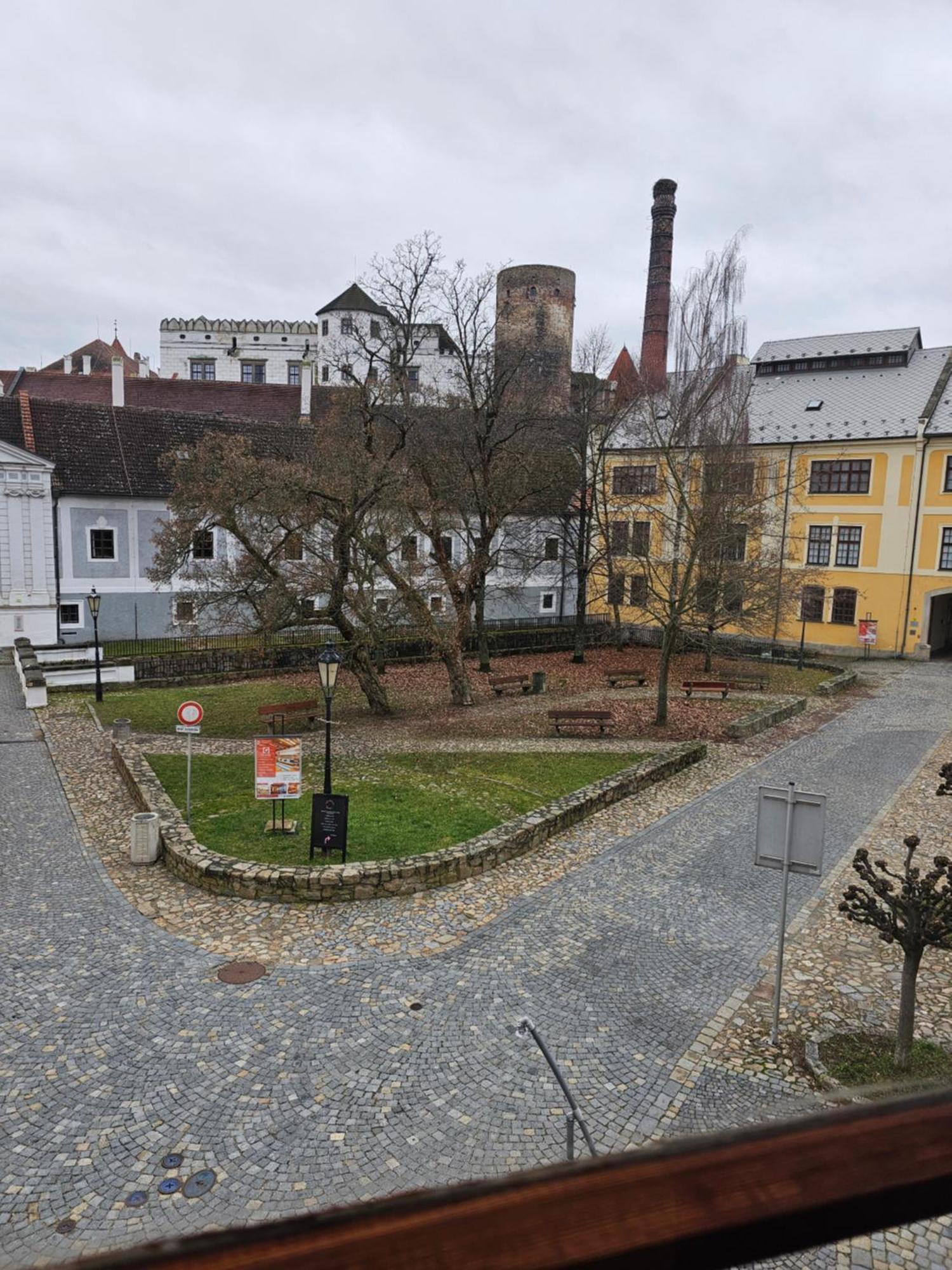 Hotel Bílá Paní Jindřichŭv Hradec Camera foto